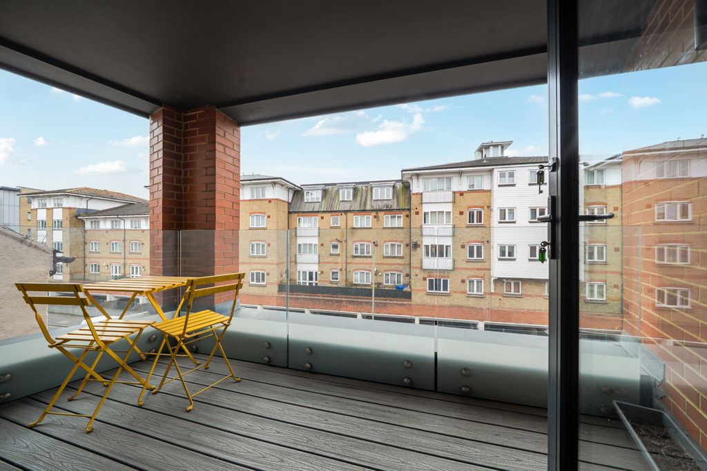 Property photo 3 of 30 1435892-45-69Cba2...