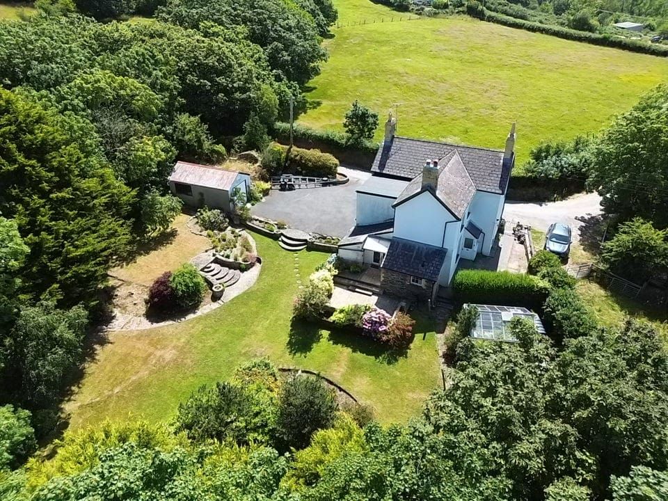 Property photo 3 of 47