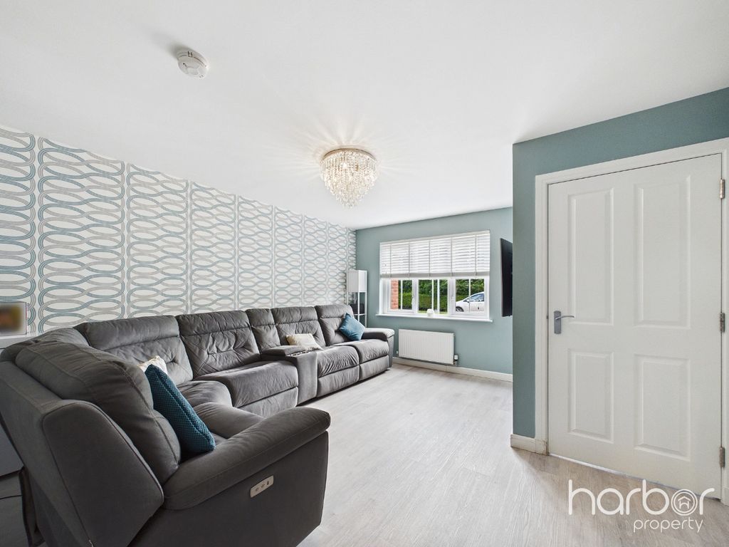 Property photo 2 of 24 4780073