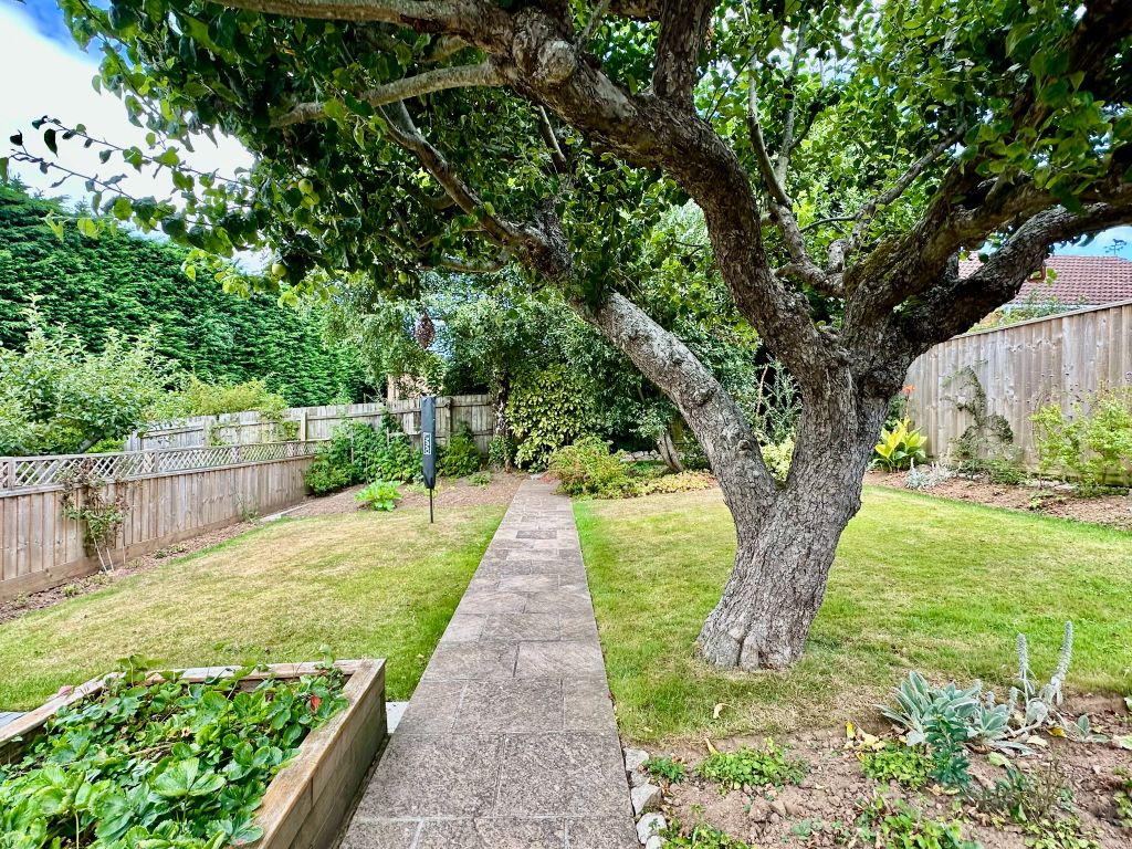 Property photo 3 of 28