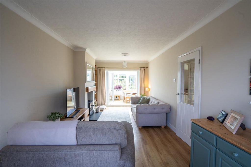 Property photo 3 of 23