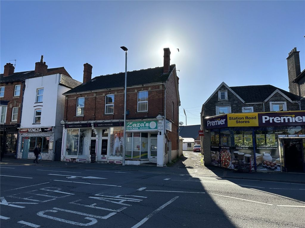 Property photo 1 of 8 Picture No. 10