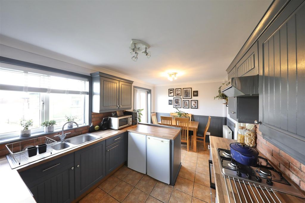 Property photo 2 of 23 0A4A2274.Jpg