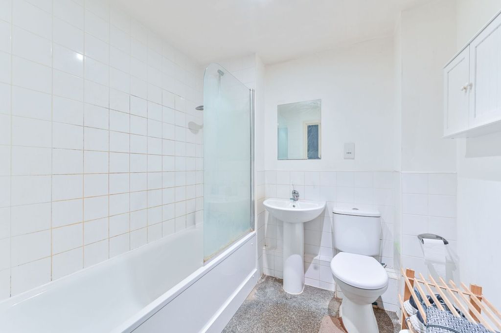 Property photo 3 of 3