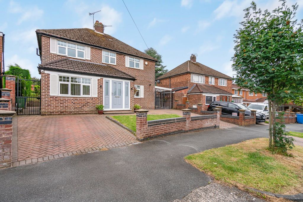 Property photo 1 of 33