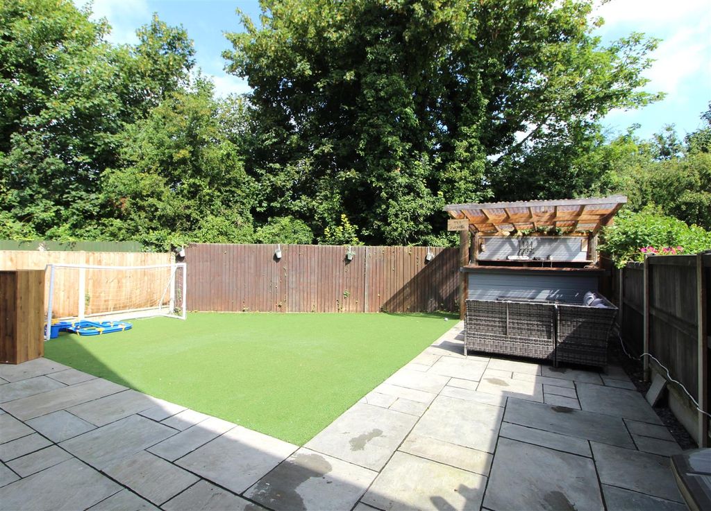 Property photo 2 of 13 11.Jpg