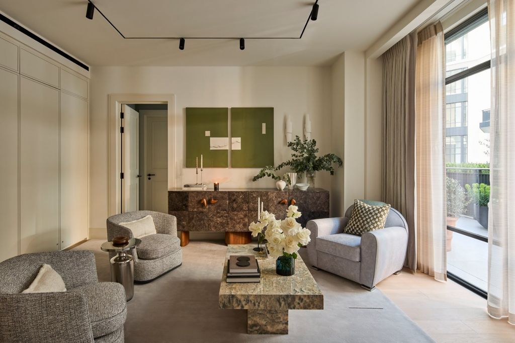 Property photo 1 of 18 Reception Room
