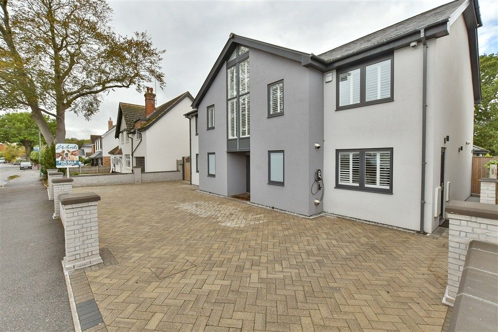 Property photo 1 of 30 External Feature