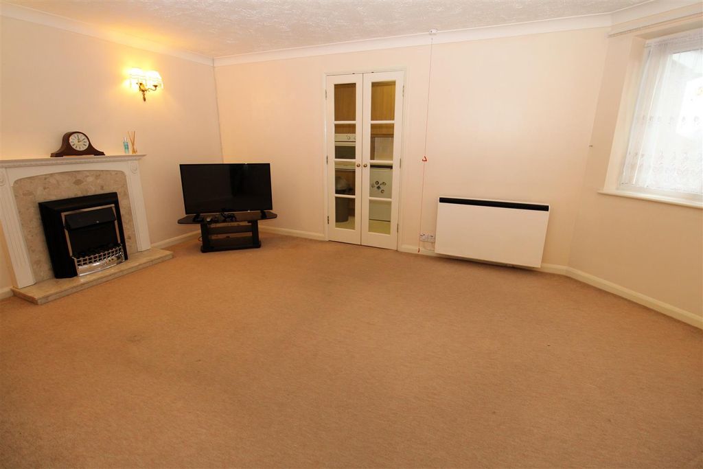 Property photo 3 of 21 Uselounge.Jpg