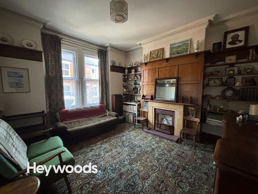 Property photo 2 of 14 2