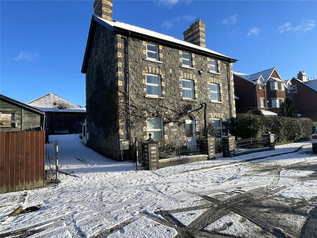 Property photo 1 of 20 Picture No. 35