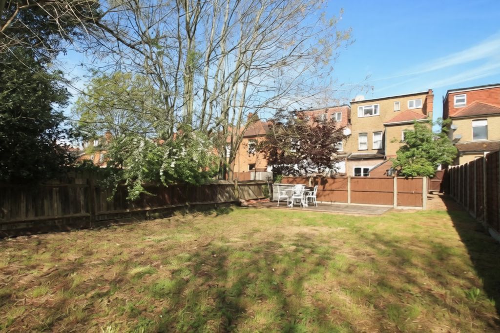 Property photo 2 of 11 Photo 3