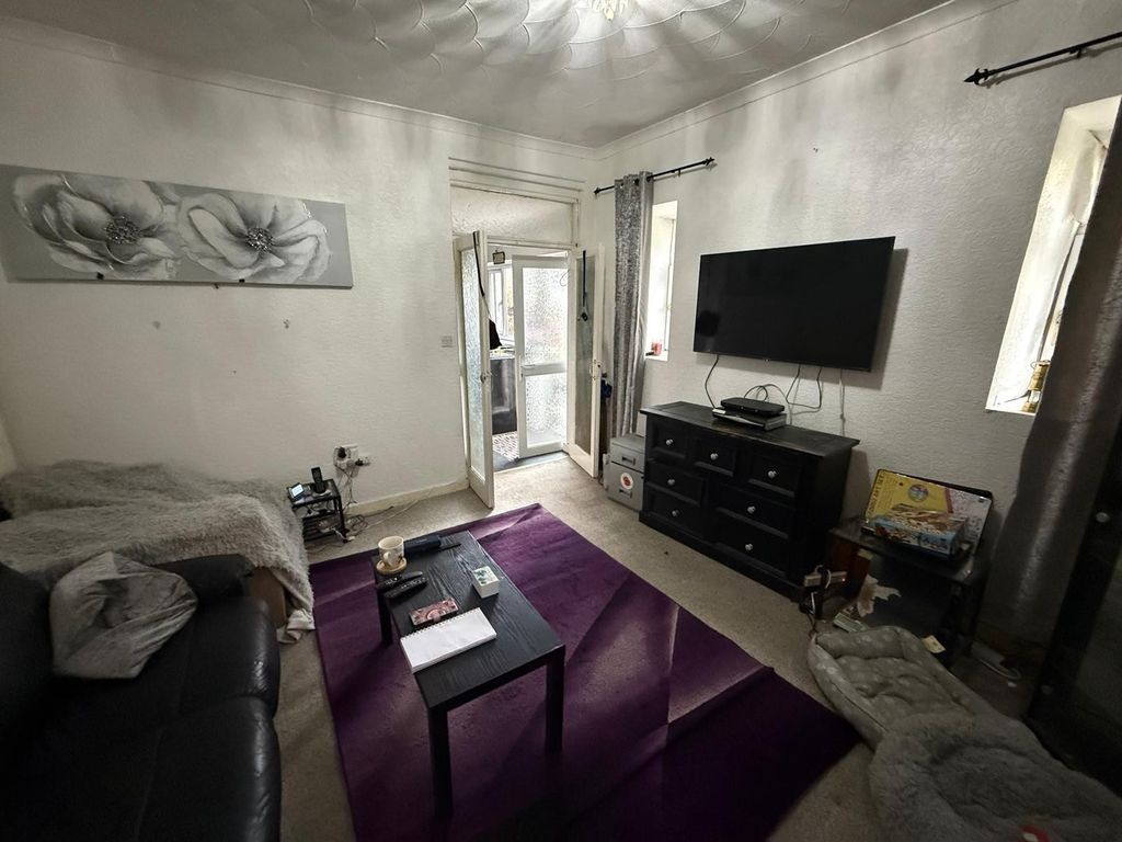 Property photo 3 of 16 Not Specified