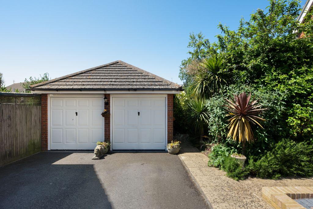 Property photo 2 of 24 Double Garage