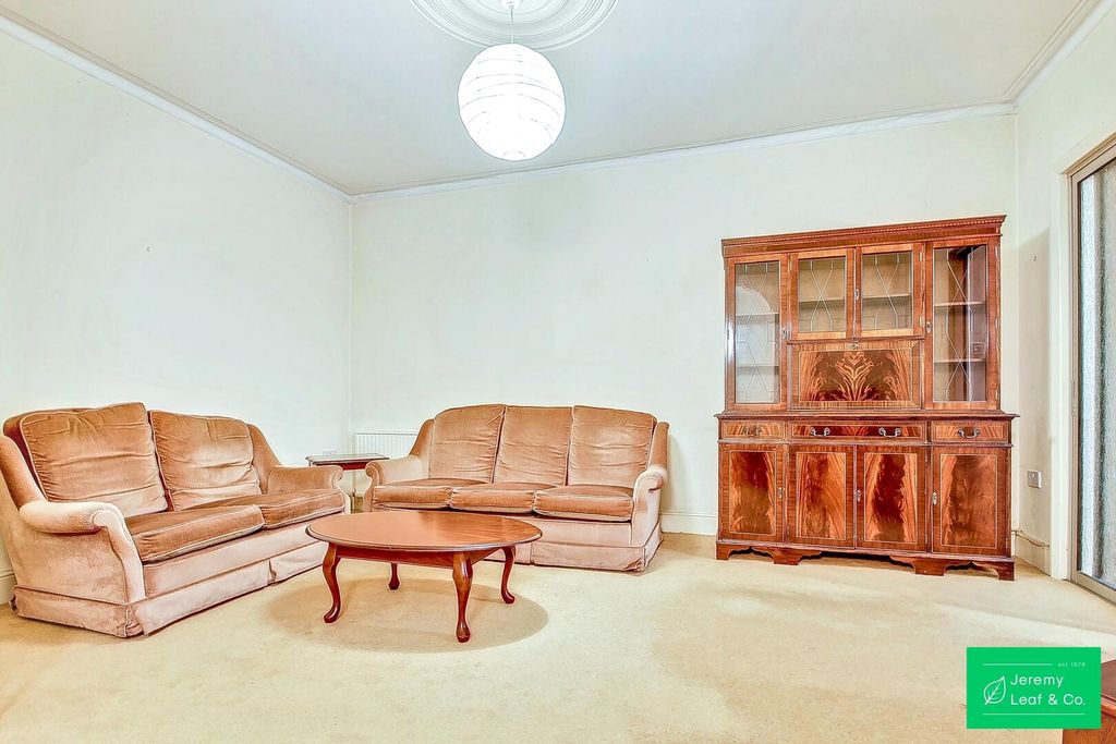 Property photo 3 of 14 Living Room