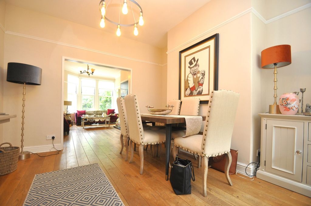 Property photo 3 of 14 Dining Room