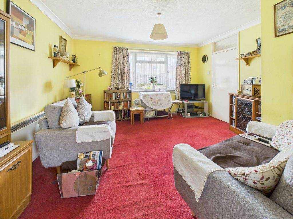 Property photo 2 of 10