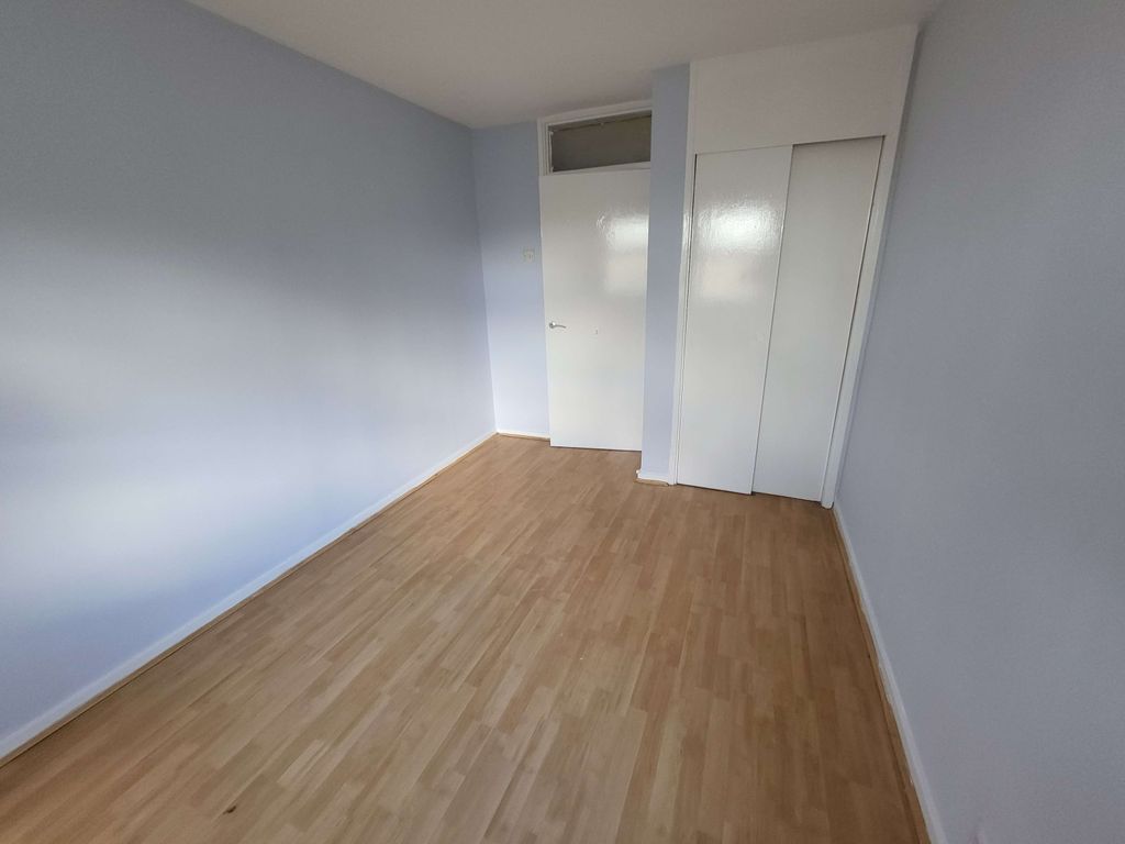 Property photo 3 of 9 Gallery