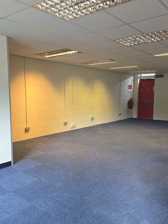 Property photo 1 of 2 Internal View