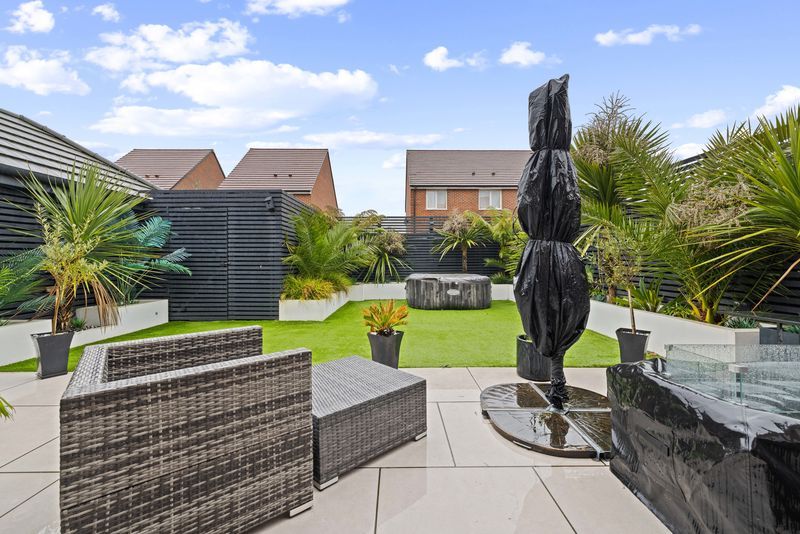 Property photo 2 of 17 Photo 14