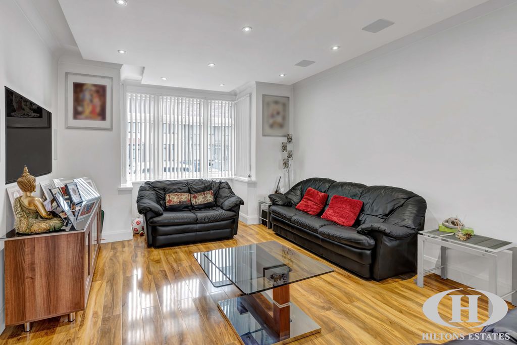 Property photo 2 of 14