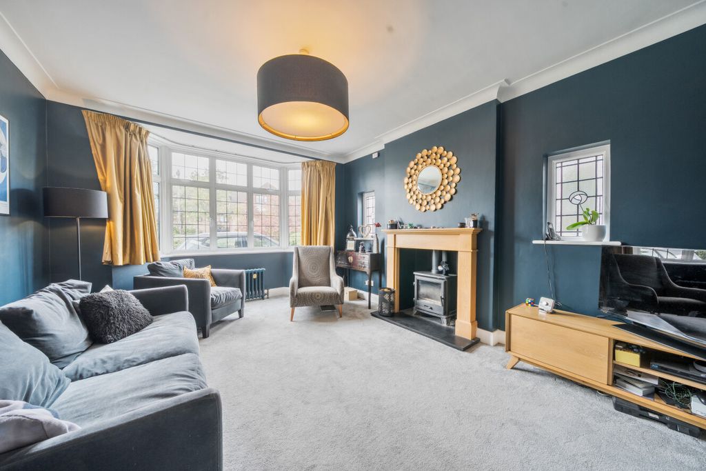Property photo 3 of 19 1525708-18-6Aba71...