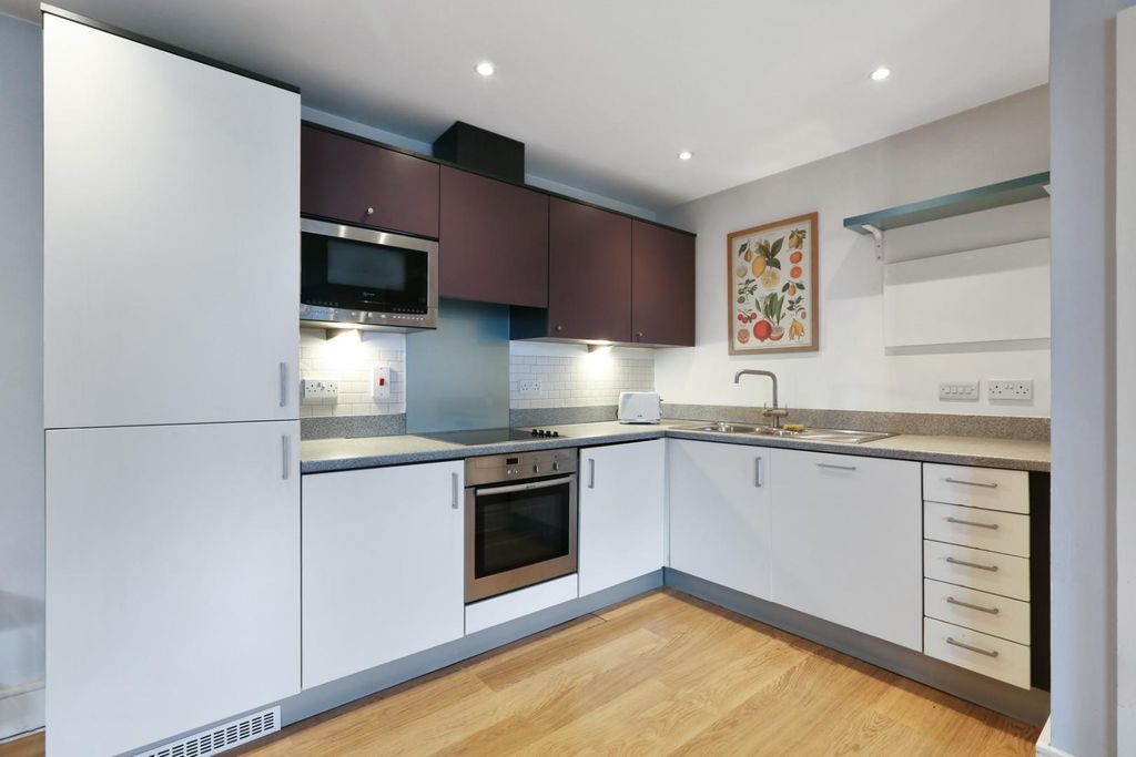 Property photo 2 of 16 Ach_7287.Jpg