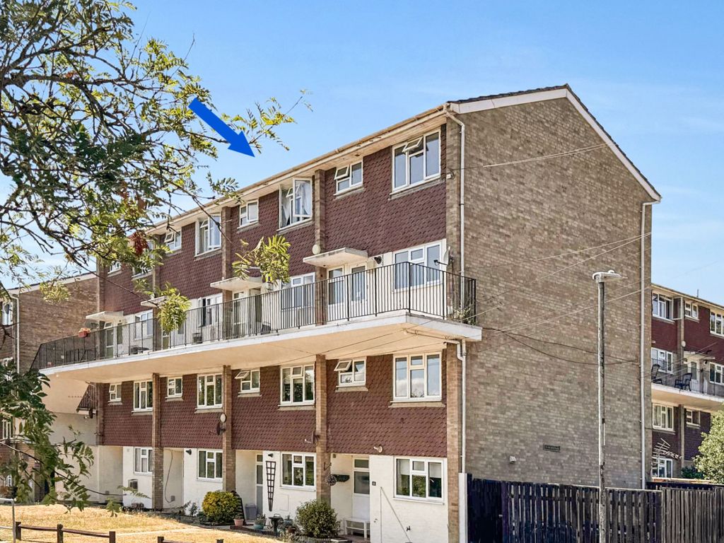 Property photo 1 of 10 38 Kildare