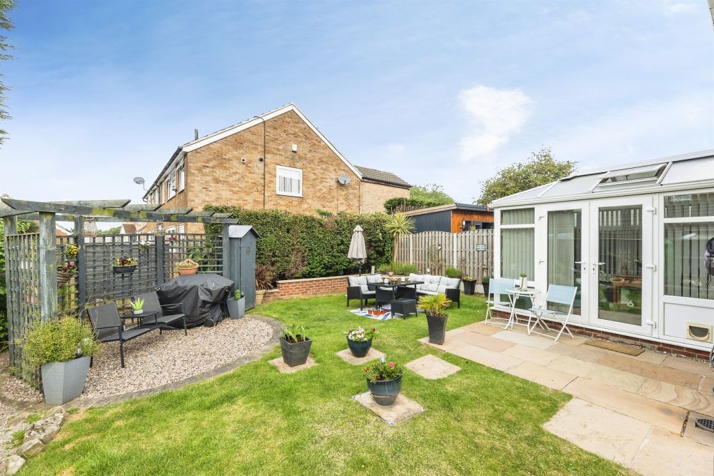 Property photo 2 of 17