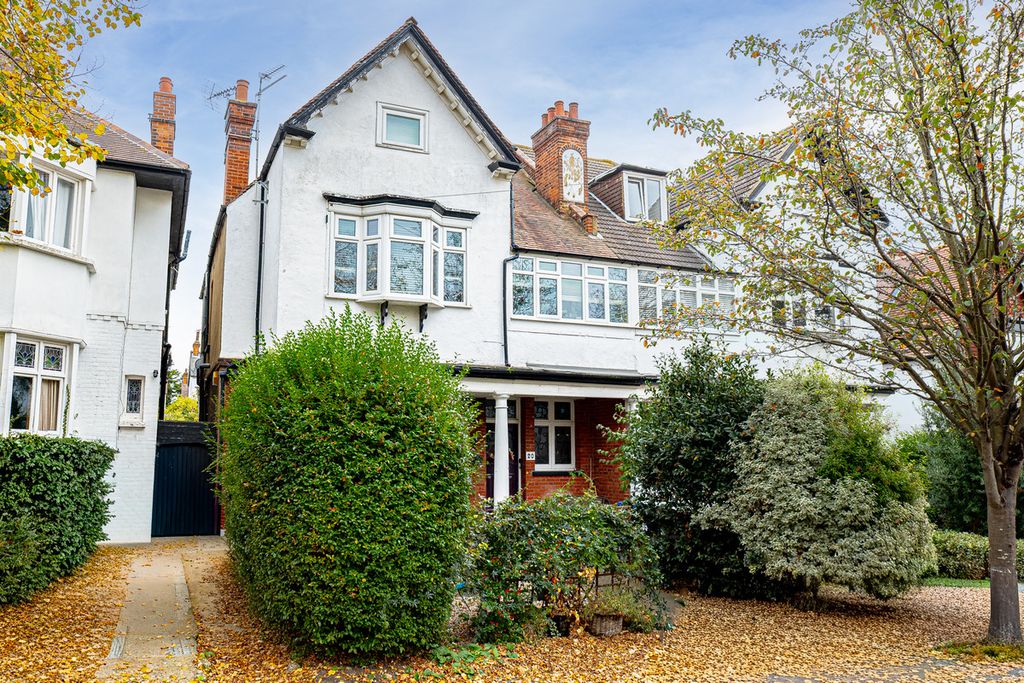 Property photo 1 of 18