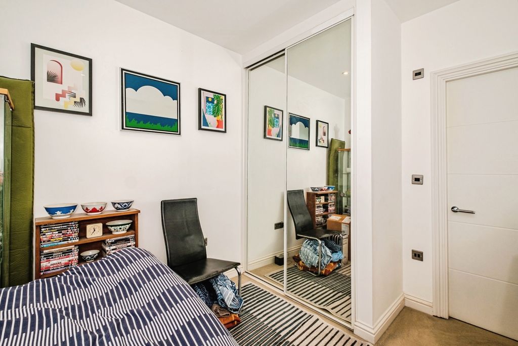 Property photo 2 of 11 Photo