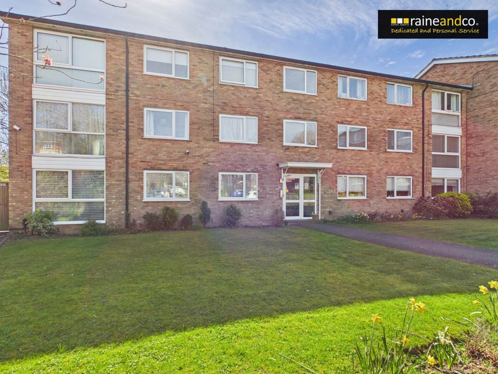 Property photo 1 of 18