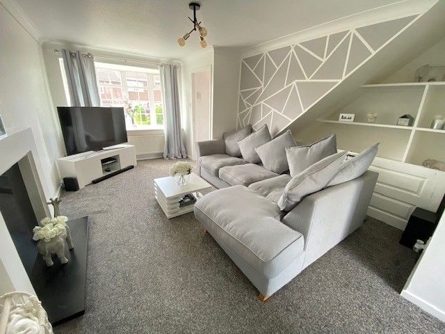 Property photo 3 of 11