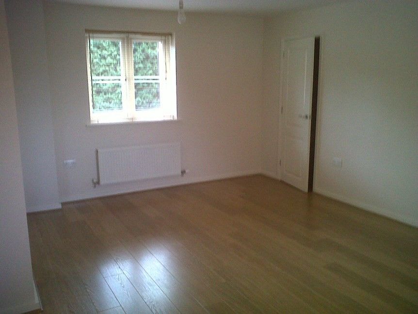 Property photo 3 of 11 (Main)