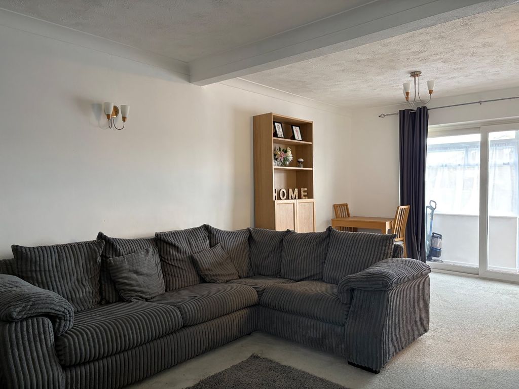 Property photo 3 of 9 Picture 3