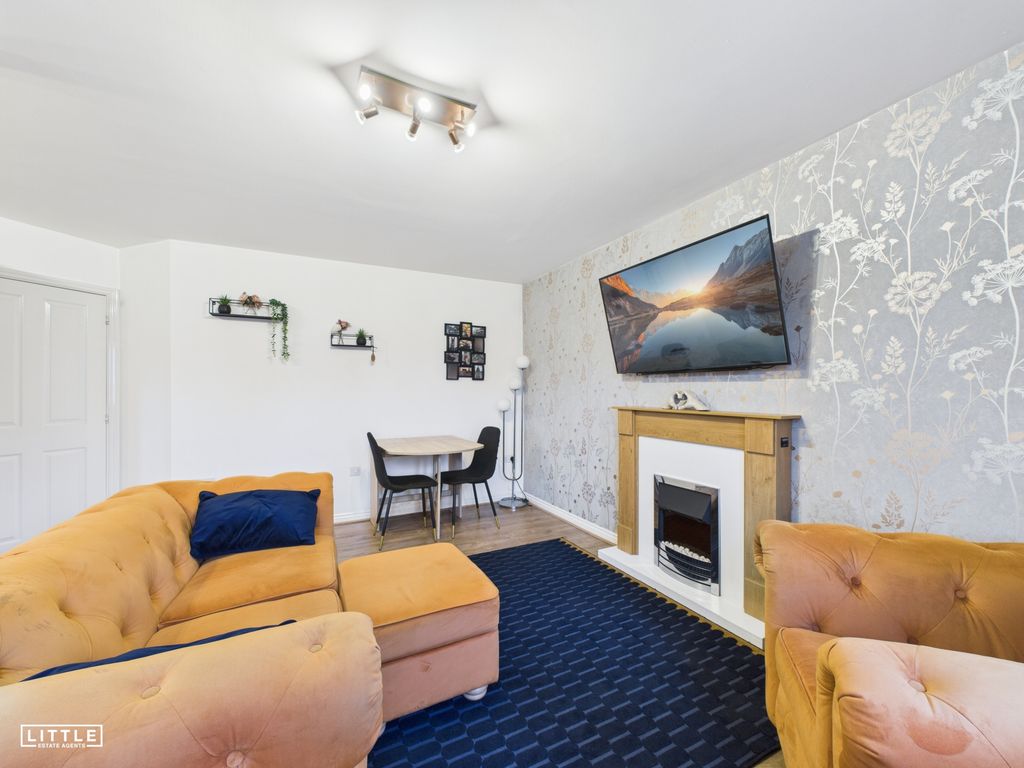 Property photo 3 of 17 Photo 14