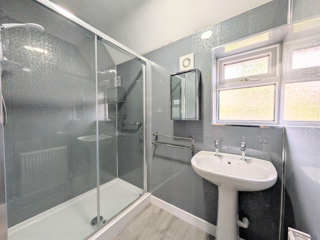 Property photo 3 of 15 Bedroom 1