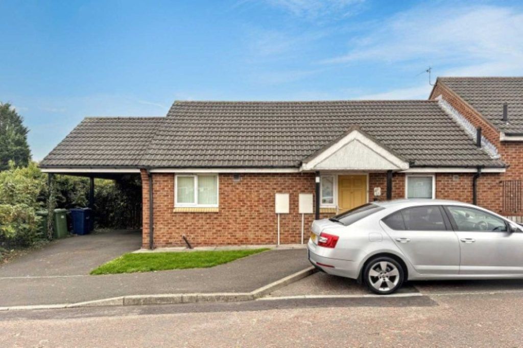 Property photo 2 of 9