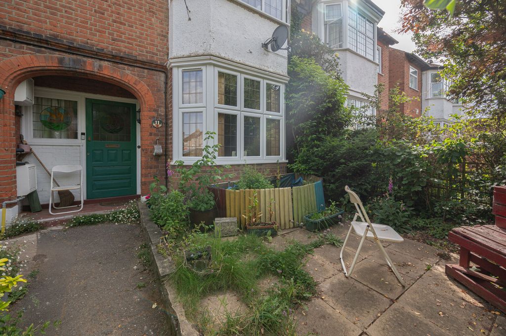 Property photo 1 of 22