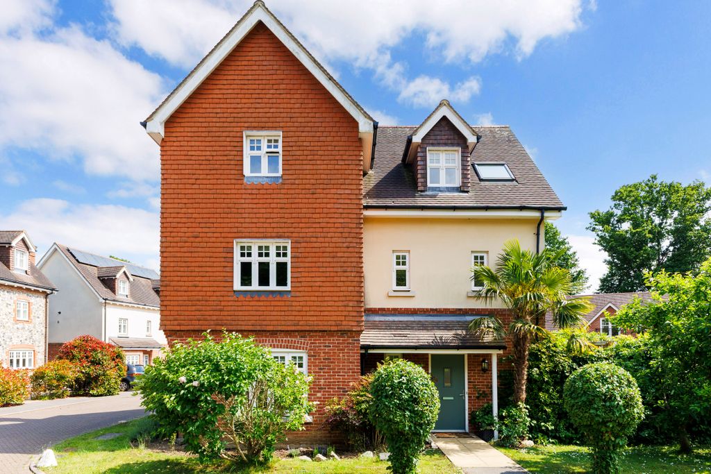 Property photo 1 of 16