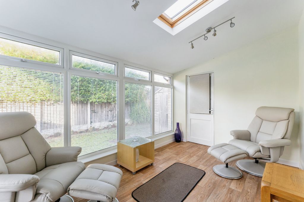 Property photo 2 of 17 Photography