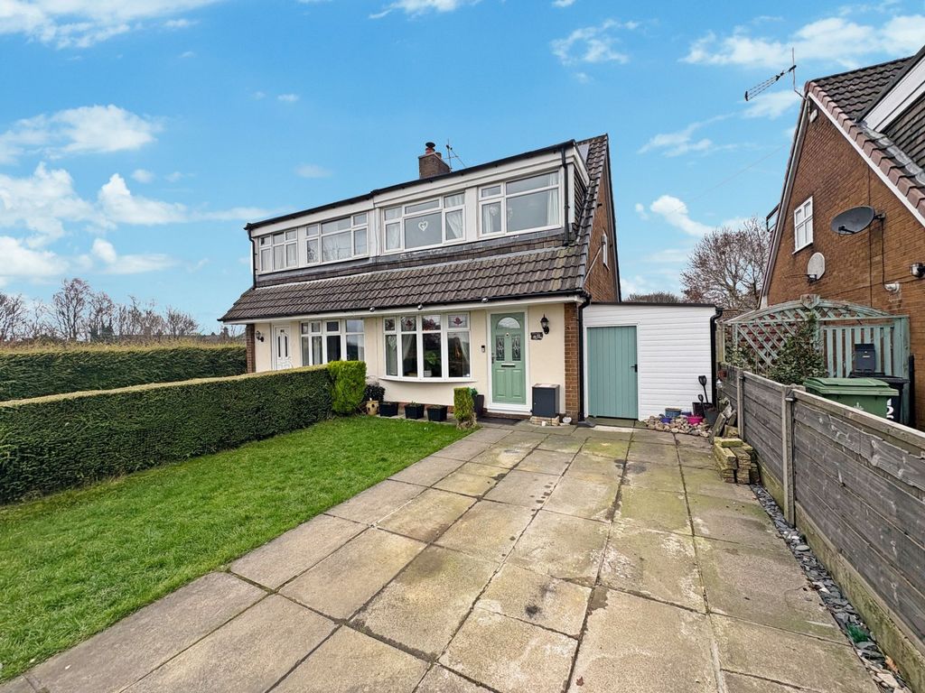 Property photo 1 of 17 External