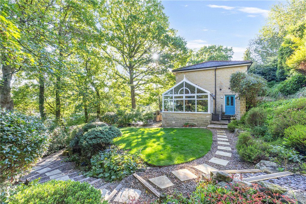 Property photo 2 of 22 Side Elevation