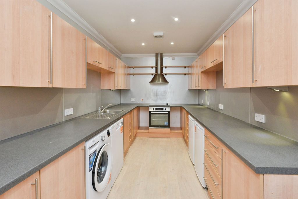 Additional image 13 of 4 bed flat for saleNorth Row, Milton Keynes MK9