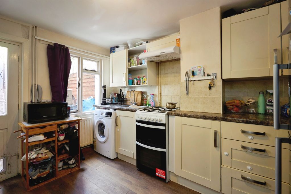 Property photo 3 of 14