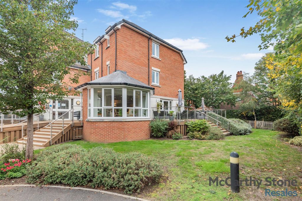 Property photo 1 of 21 8666191-Exterior05.Jpg