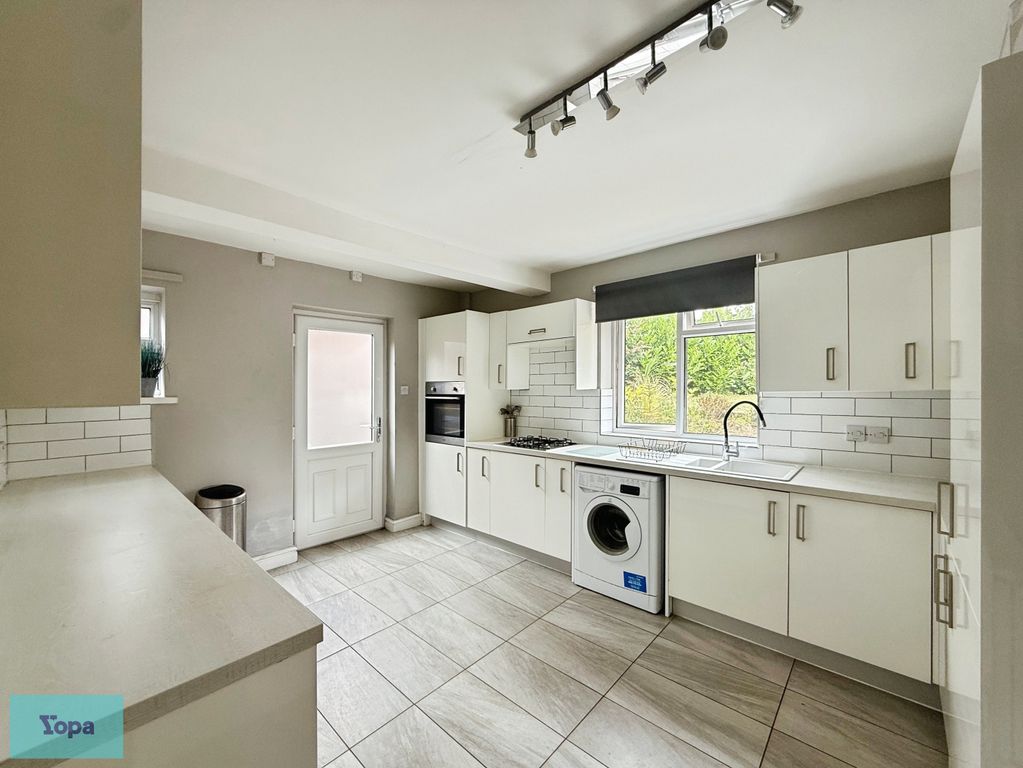 Property photo 3 of 16 153B7971--4Fa7-886D-802C96Be85C6-32735-000005706Bde2778