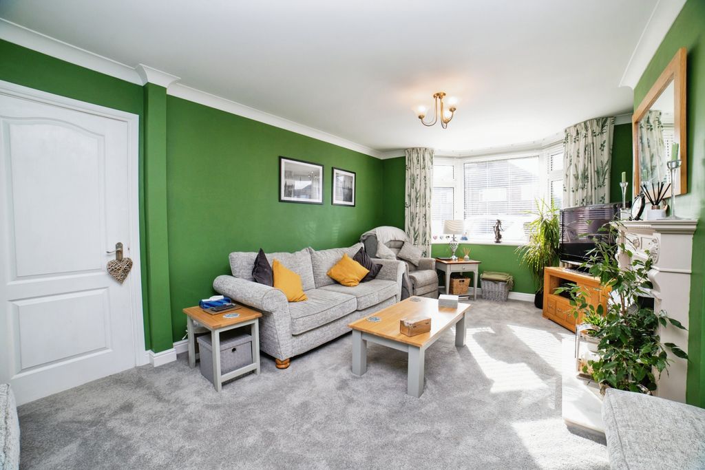 Property photo 2 of 16 Photography