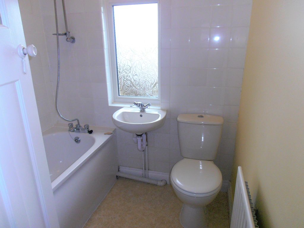 Property photo 2 of 5 Bathroom