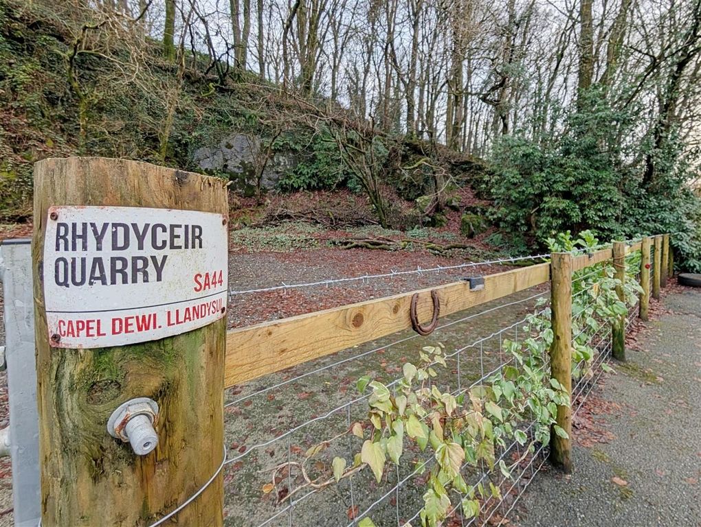 Property photo 3 of 7 Pxl_20260113_154707692~2.Jpg